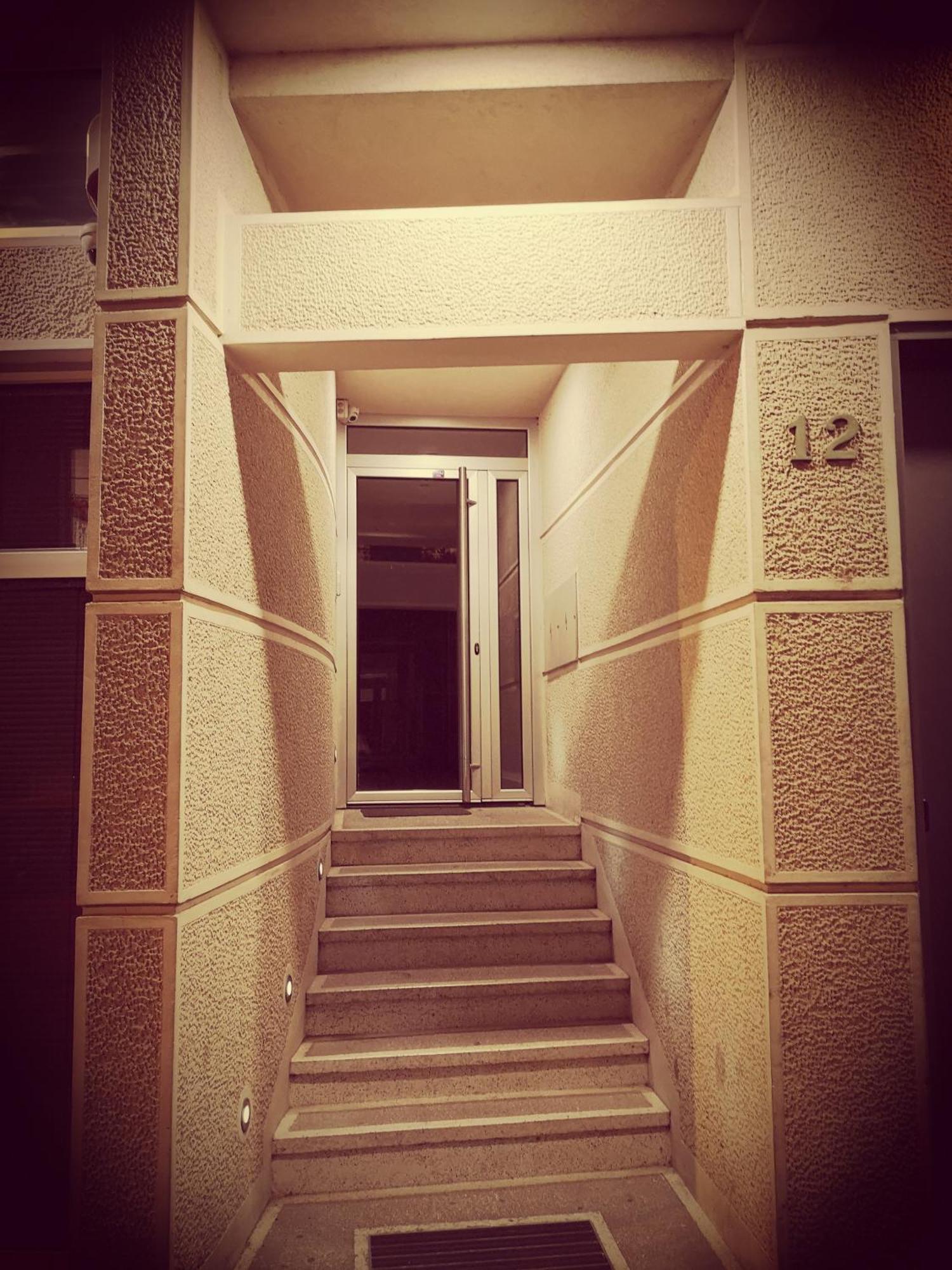 Temple Apartments Belgrado Esterno foto